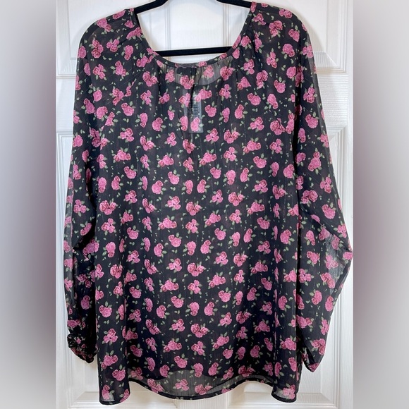 NWT TORRID Women's Plus Size Crinkle Chiffon Tie Front Long Sleeve Top Size 2X - Picture 9 of 10